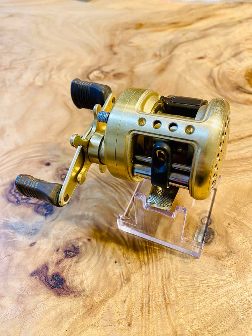 SHIMANO CALCUTTA 50XT 　シマノ　カルカッタ　50XT