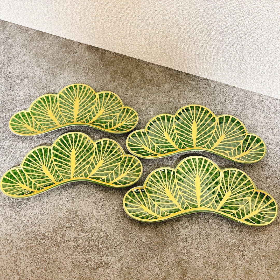 るんご依頼品　有田焼　幸楽窯　錦金松葉形前菜皿　茶緑金　4点セット