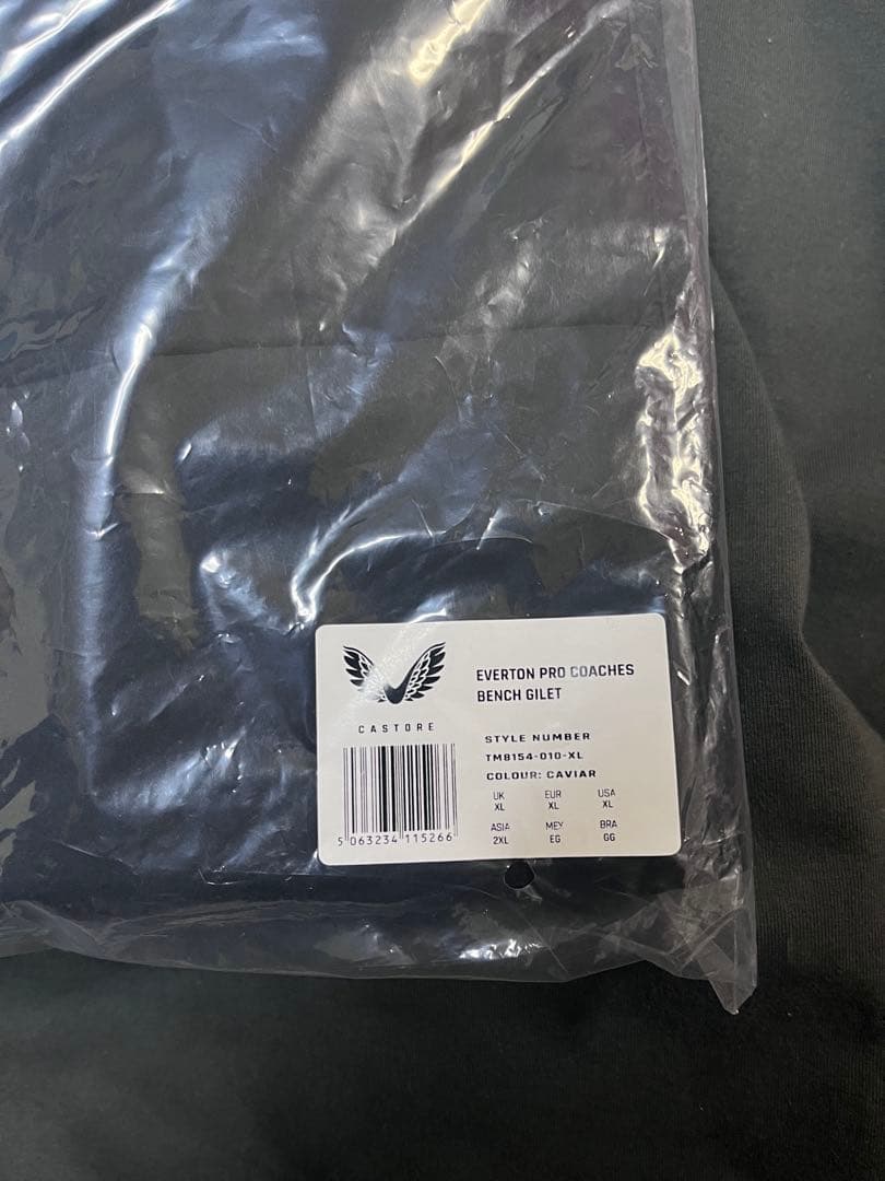 【Castore】エバートン　ノースリーブベンチコート ブラック