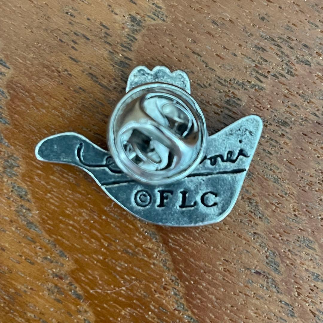 Le Corbusier open hand pin badge コルビュジエ