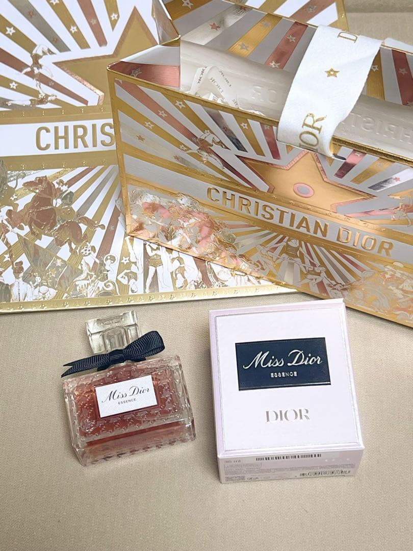 Miss Dior Essence 35mL ギフトボックス付き
