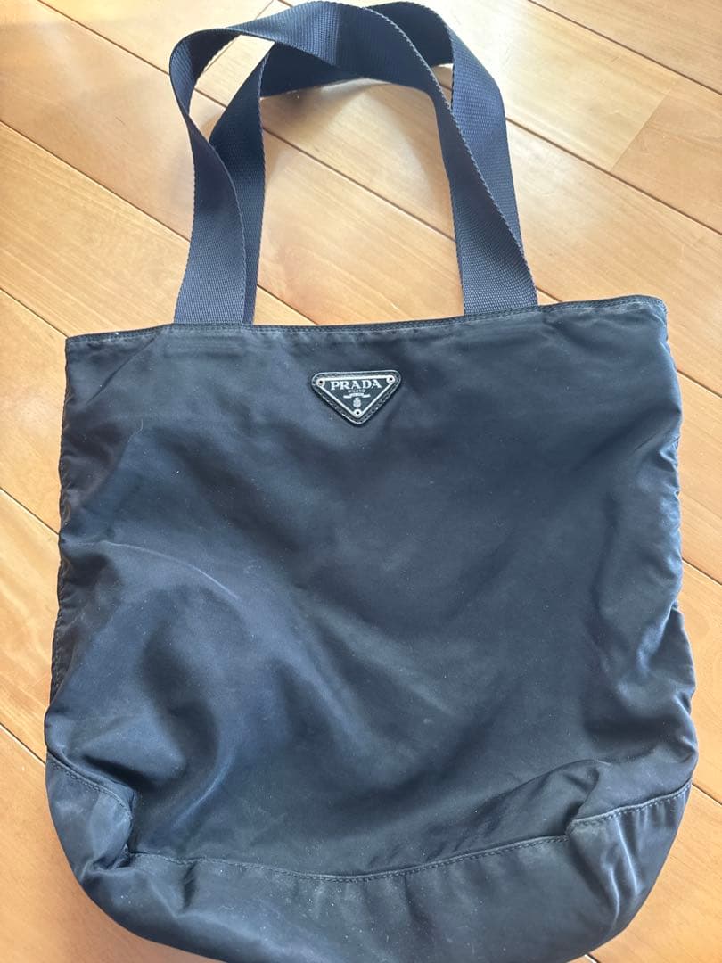 正規品　PRADA ナイロントートバッグ　ブラック