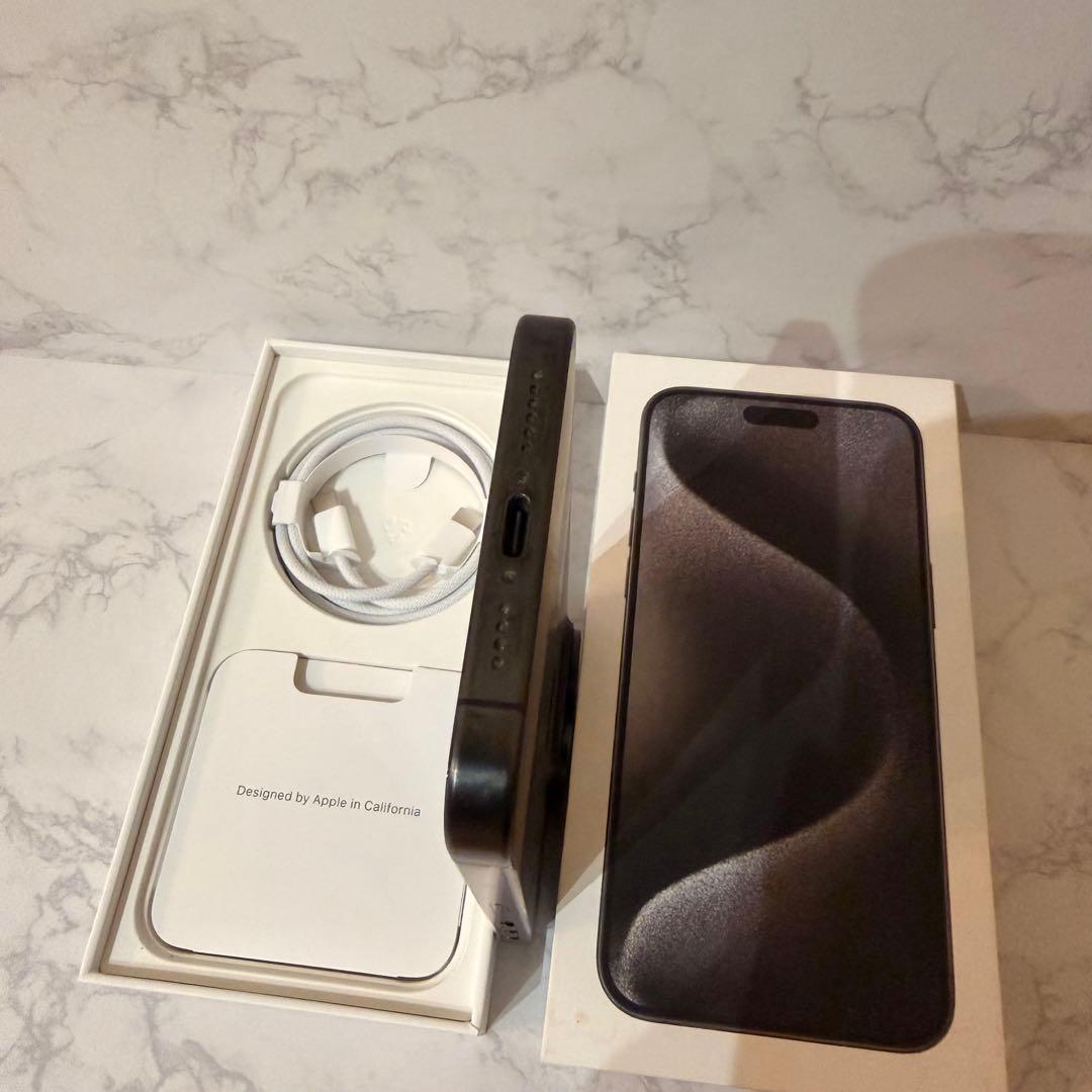 iPhone15ProMax 256GB SIMフリー ブラックチタニウム