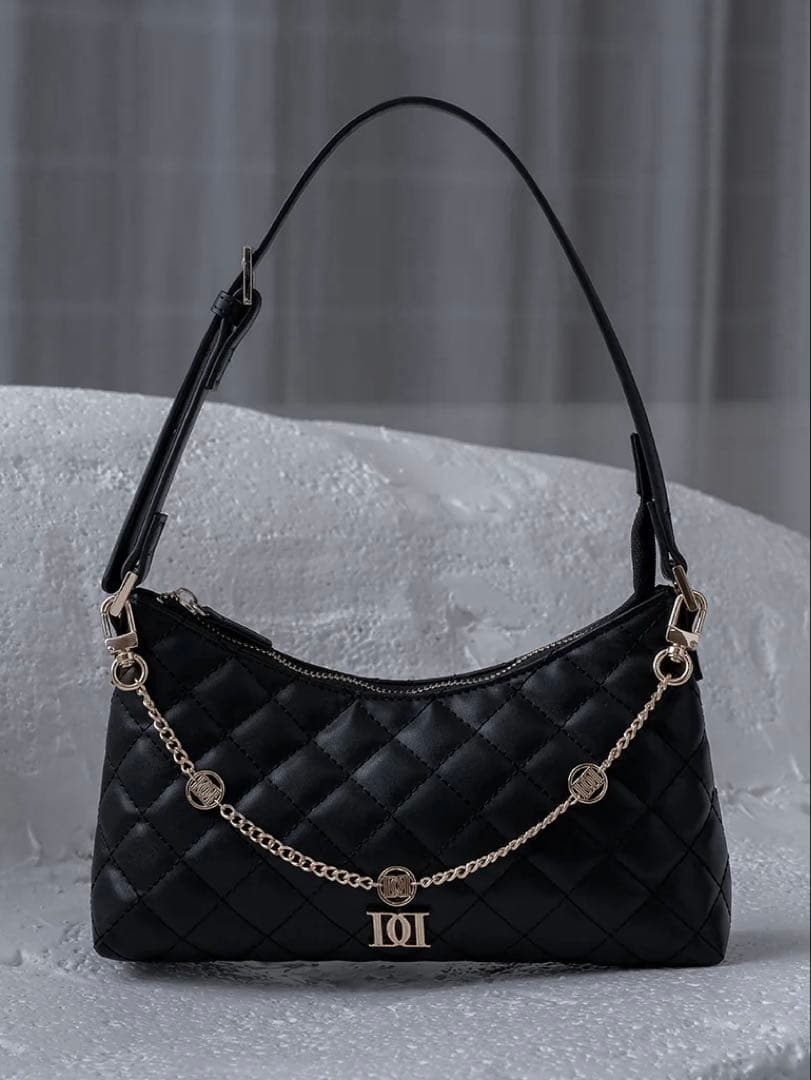 Darich ダーリッチ キルティングチェーンハンドミニバッグ ブラック BLK