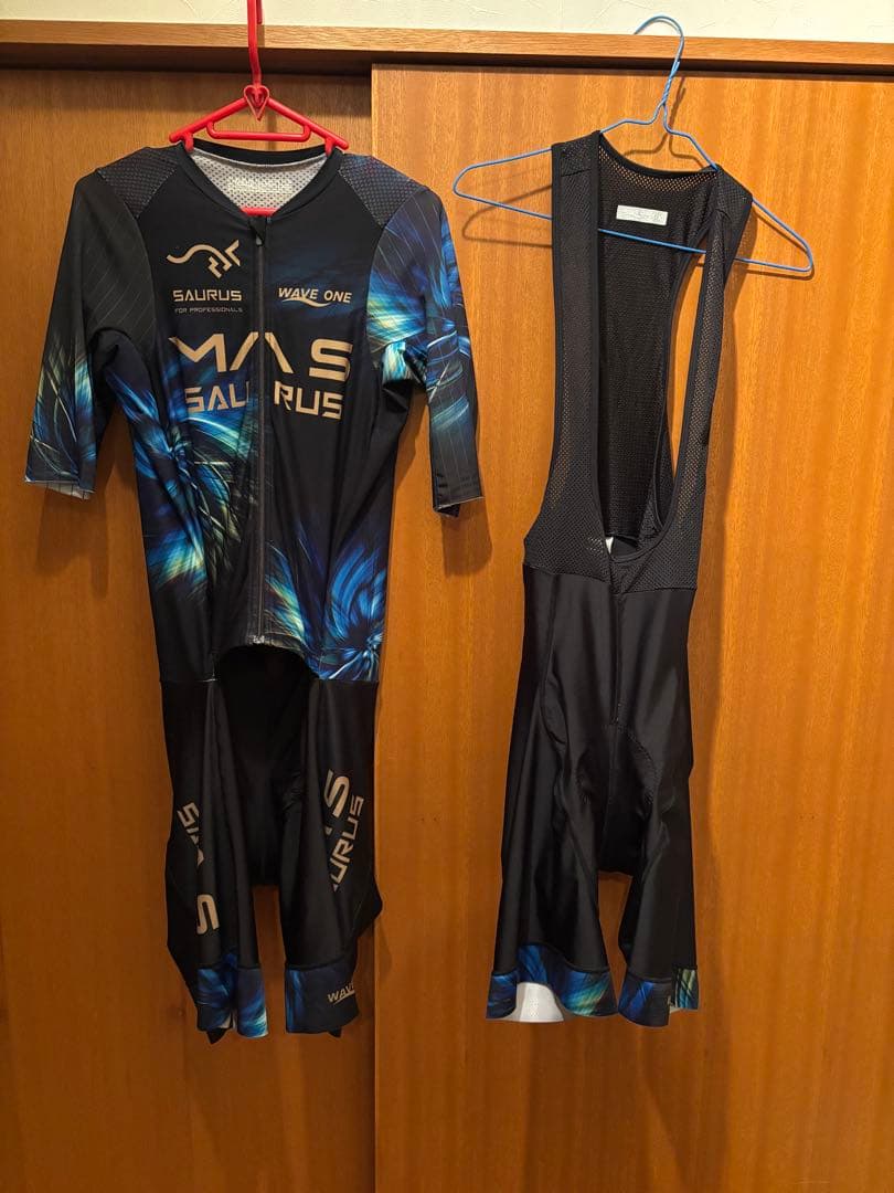 MASXSAURUSワンピースジャージ、ビブショーツ、メンズXLサイクルジャージ