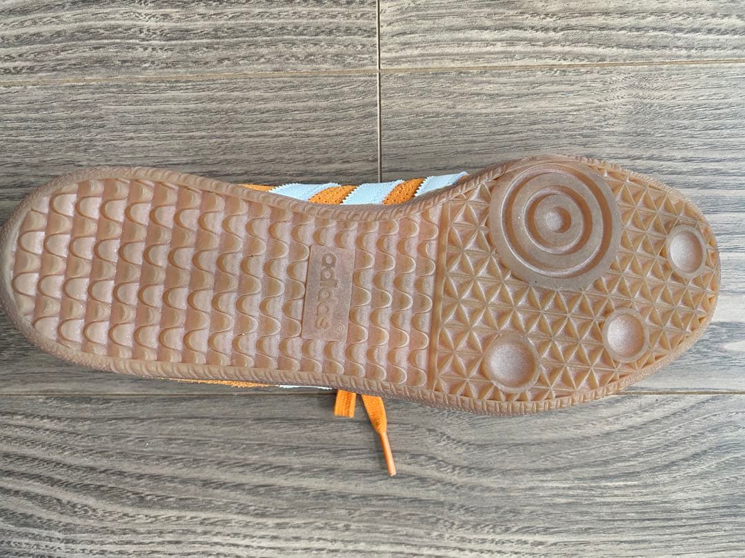 紅子　adidas オレンジ スエード スニーカー　25cm