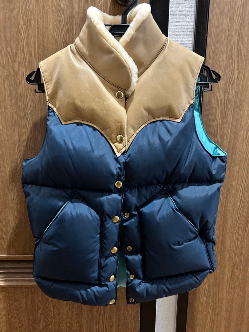 ロッキーマウンテンフェザーベッド　ダウンベスト